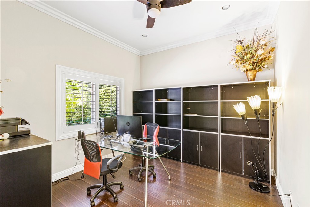 Properties 3 3836 Oak Hill Avenue