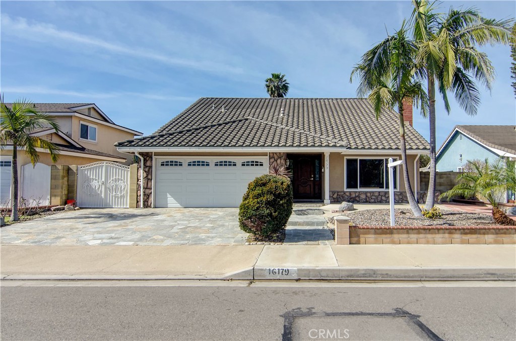 16179 Livingstone Street