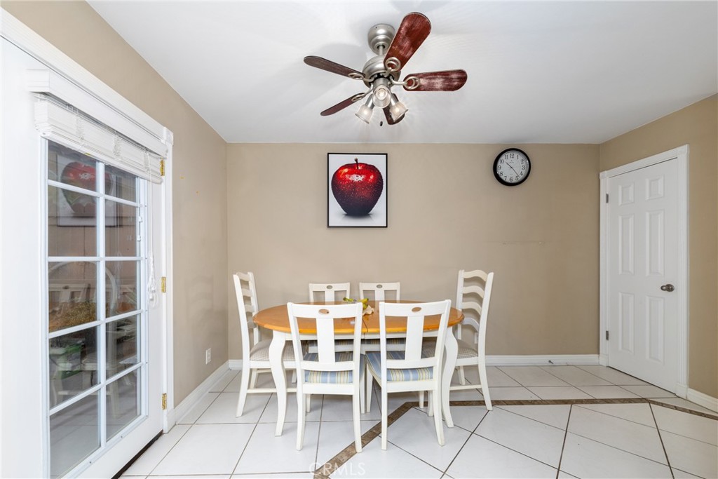 405 W Mountain View Avenue 11