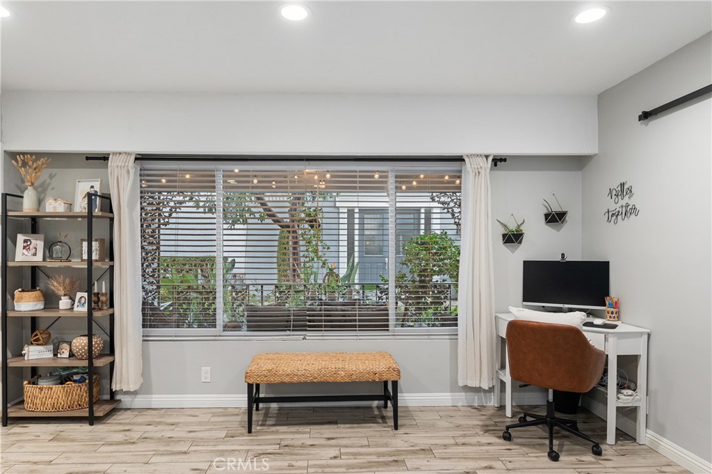 ,Meredith Manor - Residential