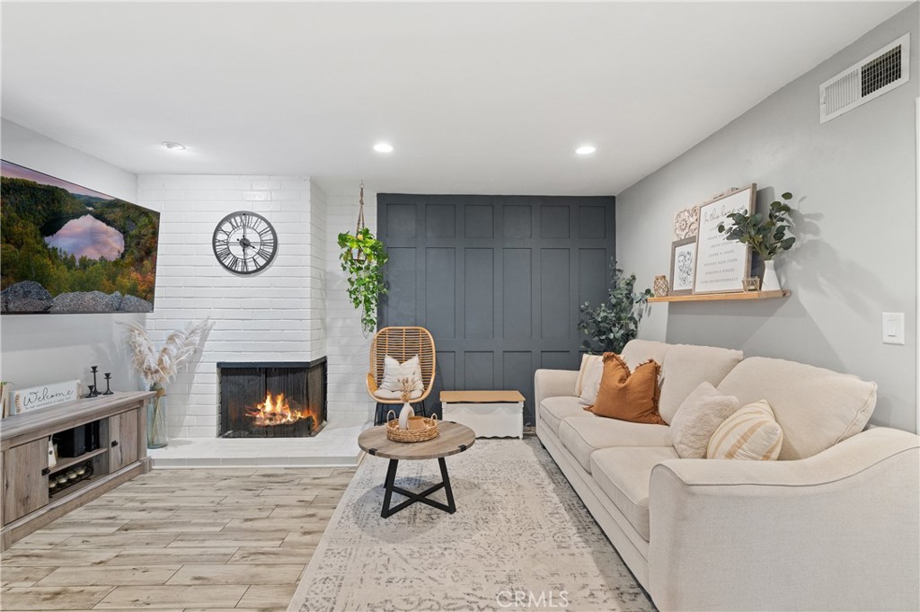 ,Meredith Manor - Residential