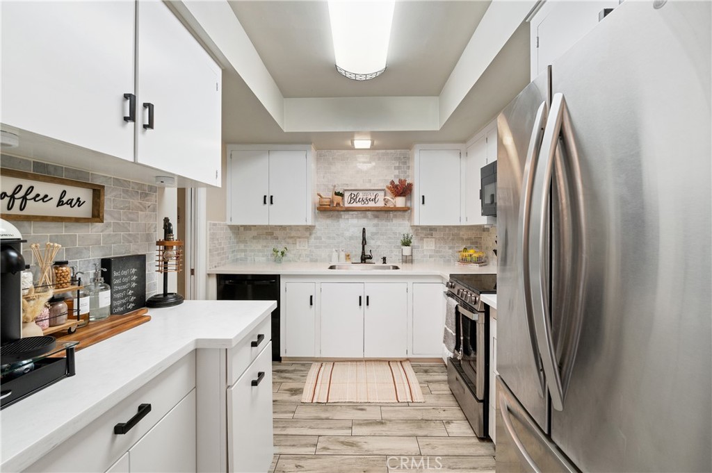 ,Meredith Manor - Residential