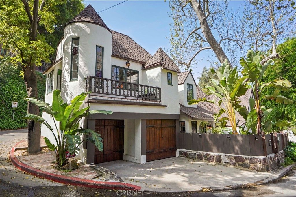 listing image 130724950969622434752