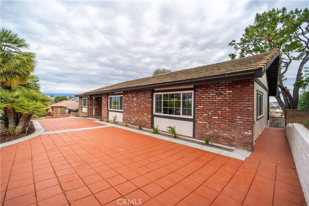 2580 Blaze Trail