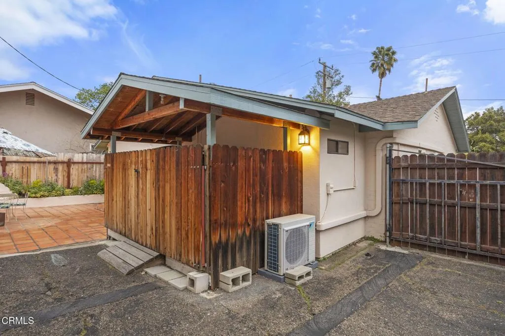 Ojai, California 93023, United States, 2 Bedrooms Bedrooms, ,2 BathroomsBathrooms,Residential,Active,98372