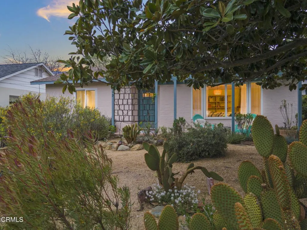 Ojai, California 93023, United States, 2 Bedrooms Bedrooms, ,2 BathroomsBathrooms,Residential,Active,98372