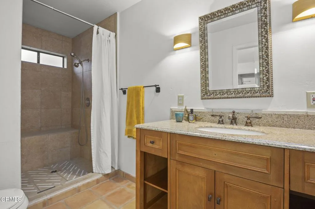 Ojai, California 93023, United States, 2 Bedrooms Bedrooms, ,2 BathroomsBathrooms,Residential,Active,98372