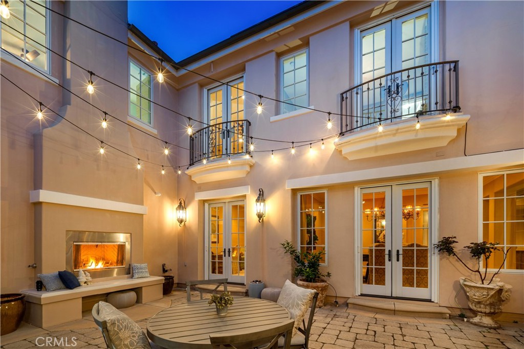 Properties 2 4130 Prado De Los Caballos