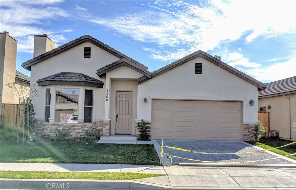 listing image 130725413493543707520