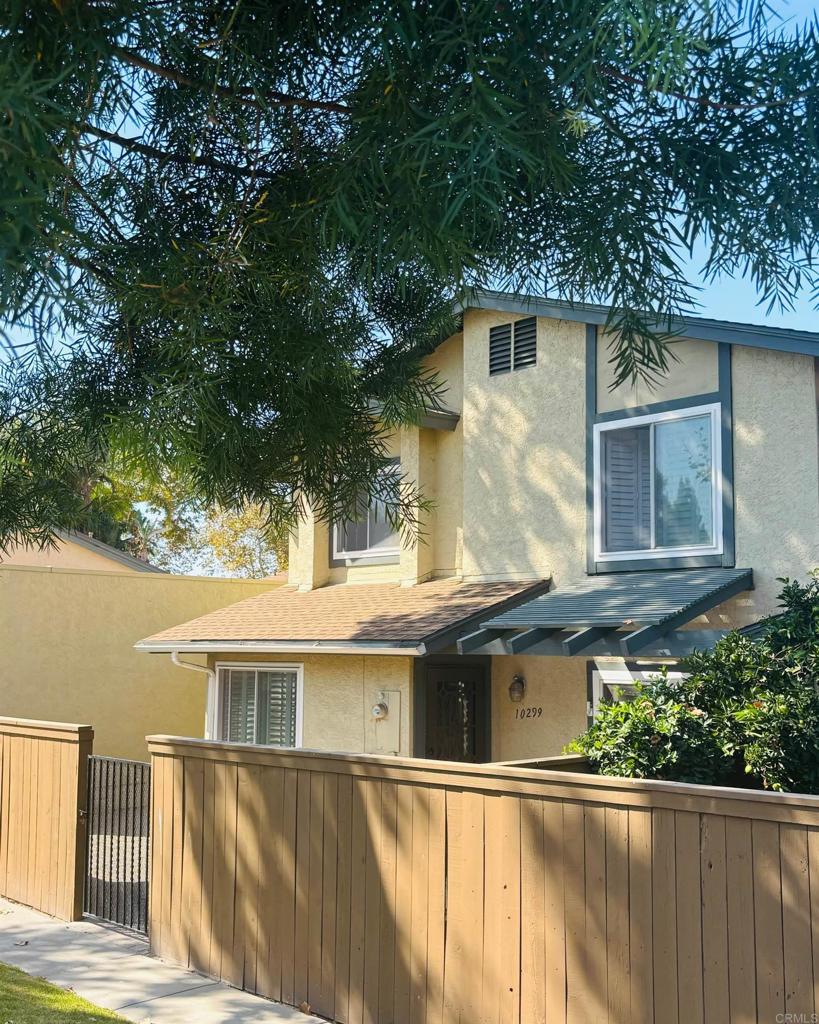 This is a great family home, very close to parks, schools and shopping. Interior professionally painted, new furnace and AC units installed less than a month ago. Ready for move in! Enjoy all the amenities, close to hiking trails, pets welcome (some restrictions may apply). Washe, dryer and refrigerator included, VA and FHA approved.