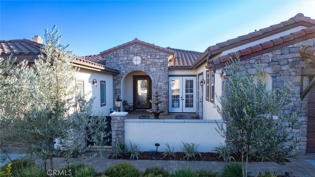 22873 Royal Adelaide Drive