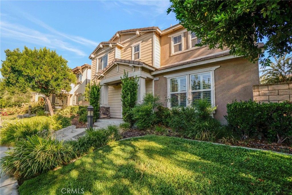 listing image 130728601339948408384
