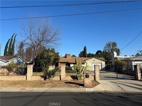 A home in Reseda