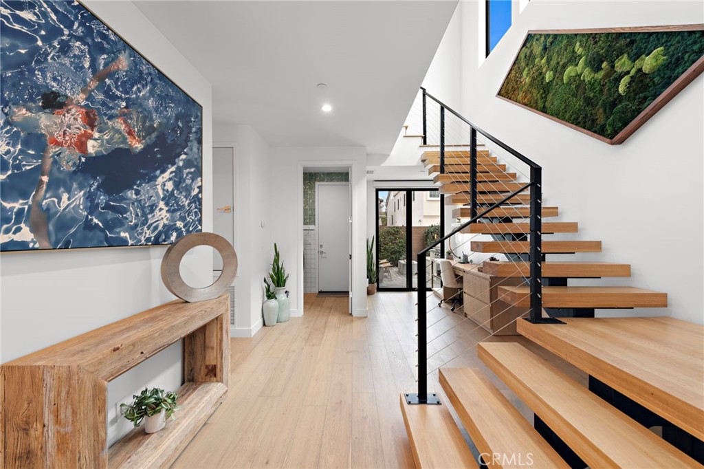 Similar Properties