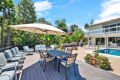 A home in North Tustin