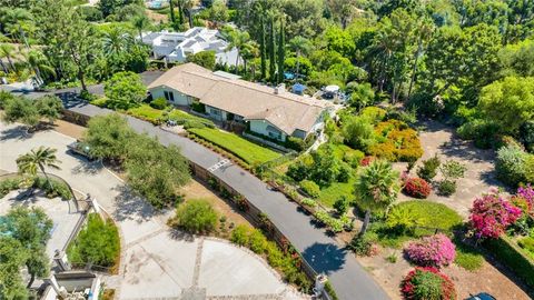 A home in North Tustin