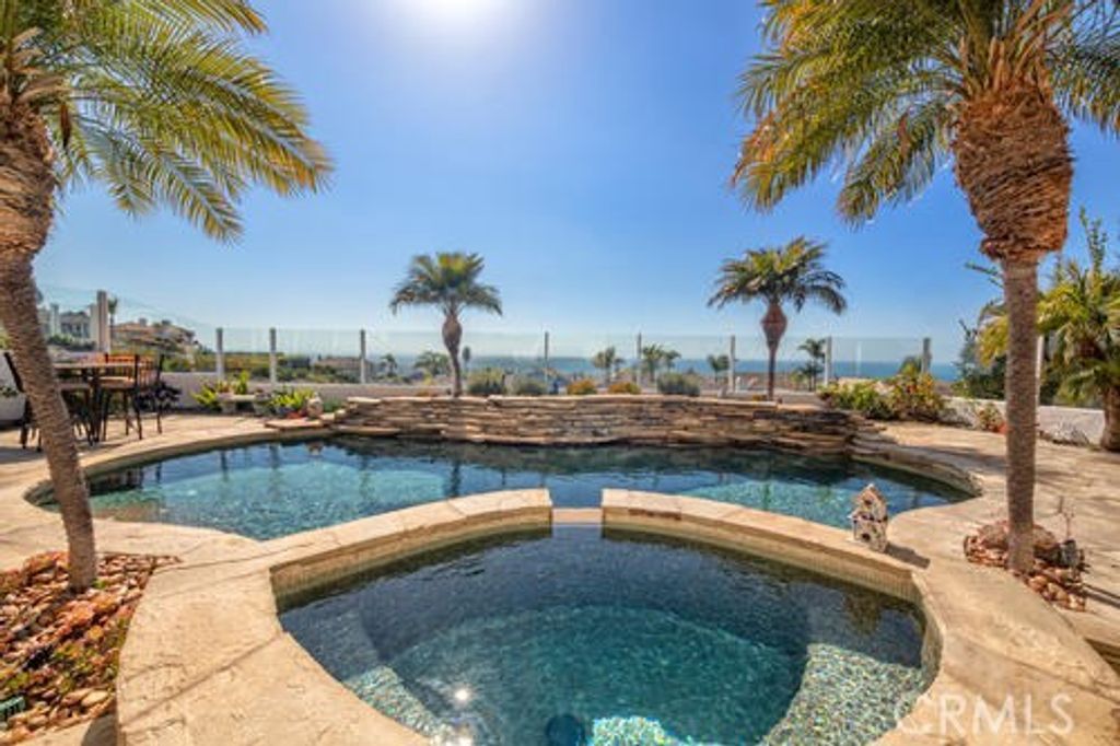 listing image 130721403763306941524