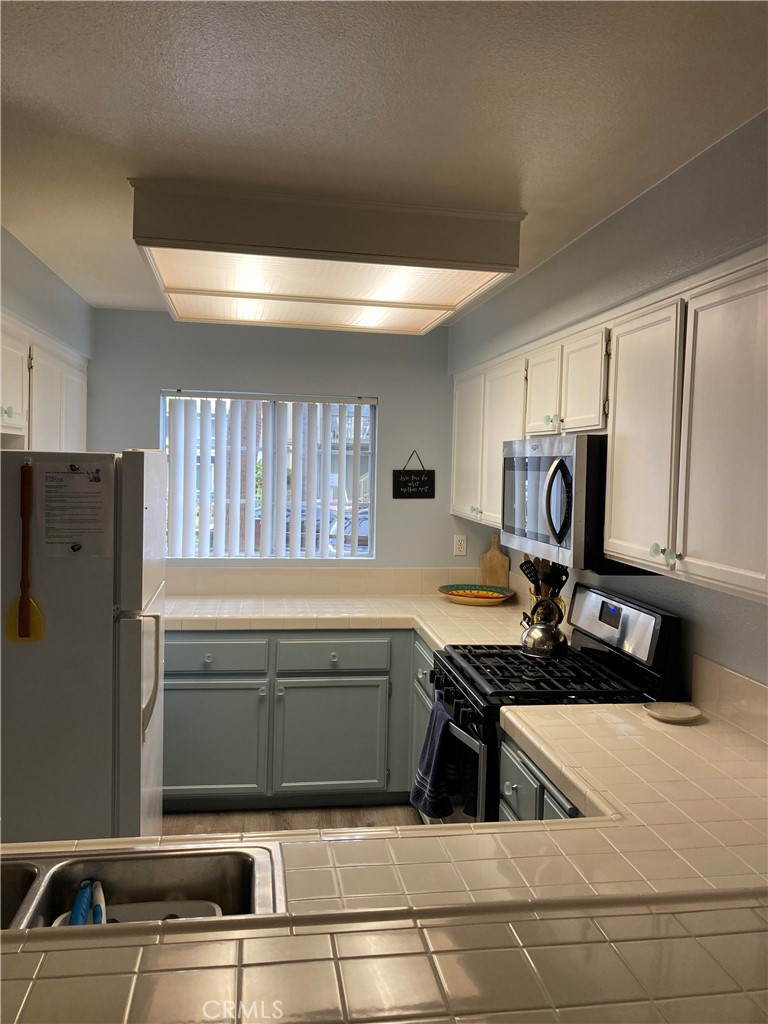 501 N Pacific Street 23