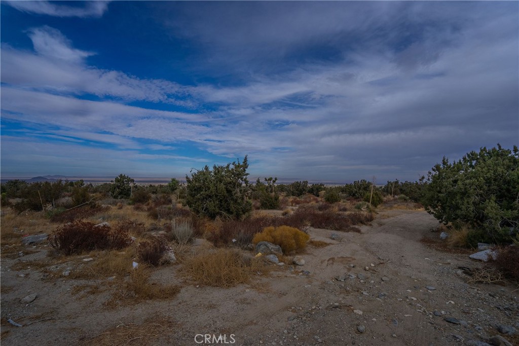 0 PINON HILLS