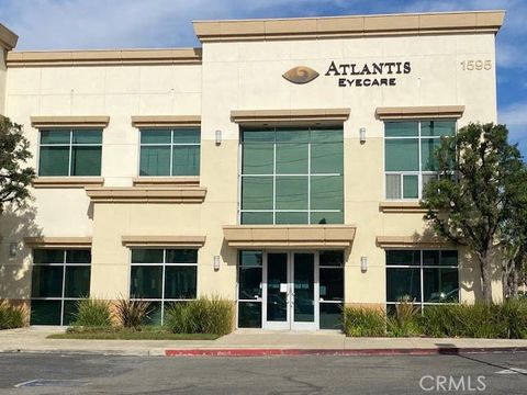 1595 E 17th Street Santa Ana CA 92705