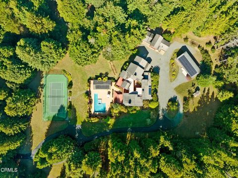 A home in Fort Bragg