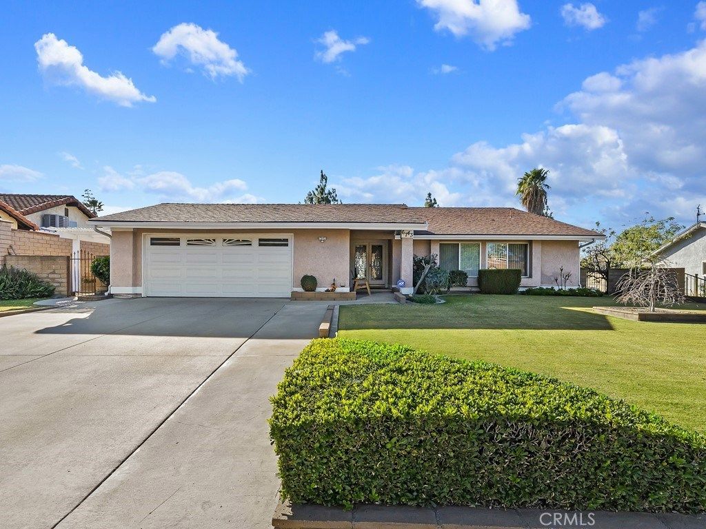listing image 130729354188387676363