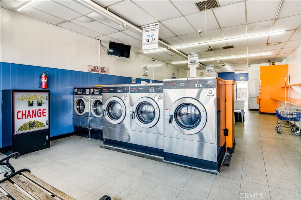 11915 Hawthorne Boulevard