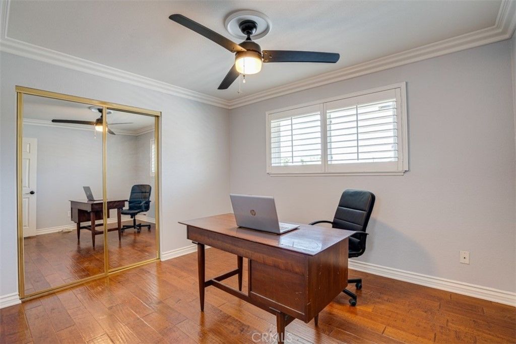 listing image 130726923228978784296
