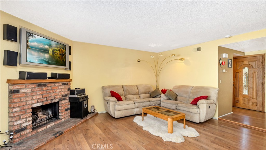 1839 Molino Avenue 2