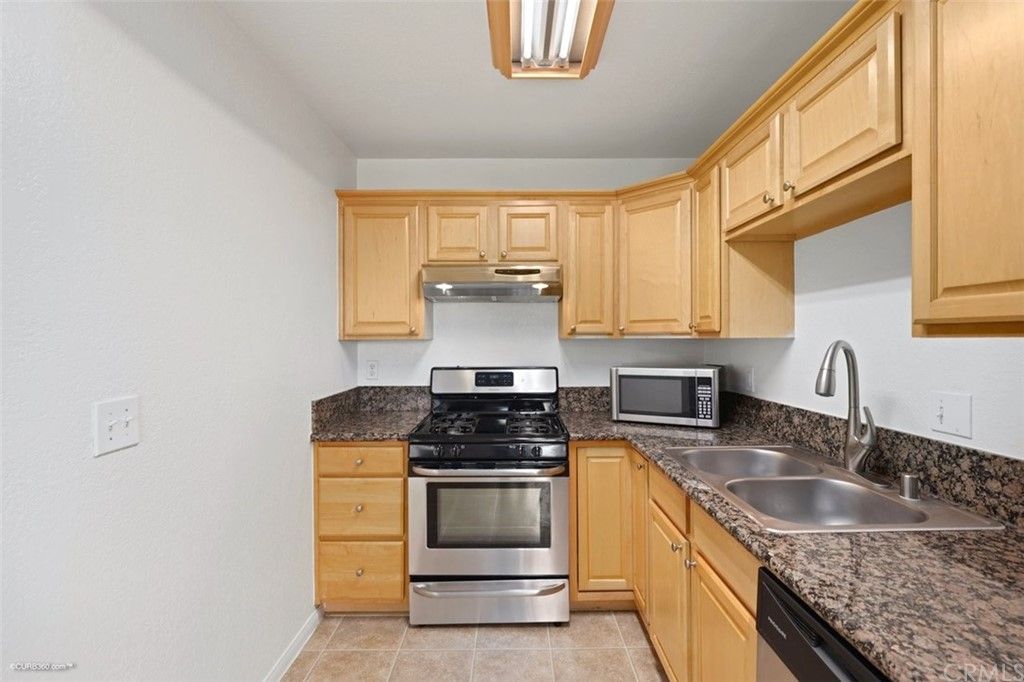 listing image 130720186169618523487
