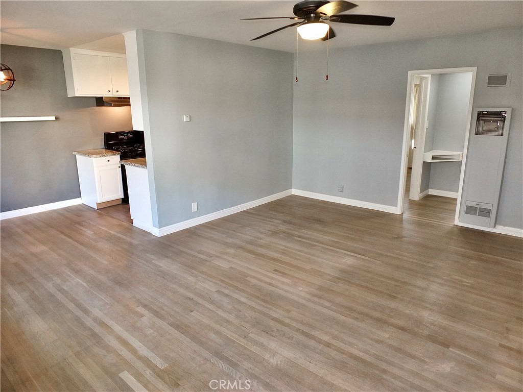 3042 e 3rd street 15