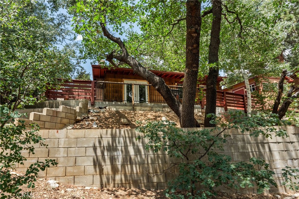 746 Villa Grove Avenue