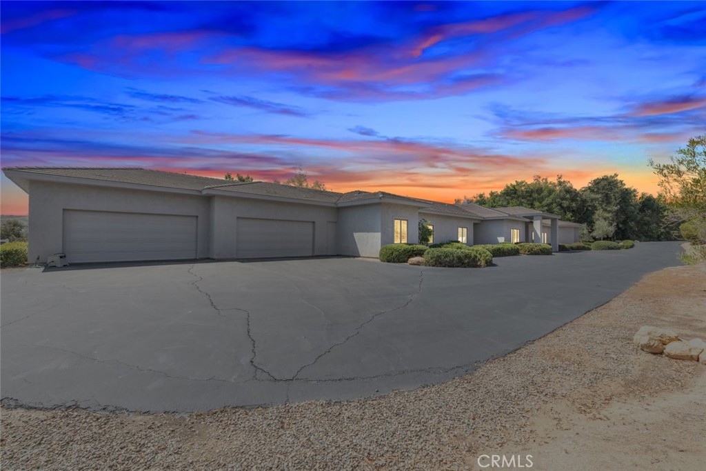 20246 Avenida De Arboles