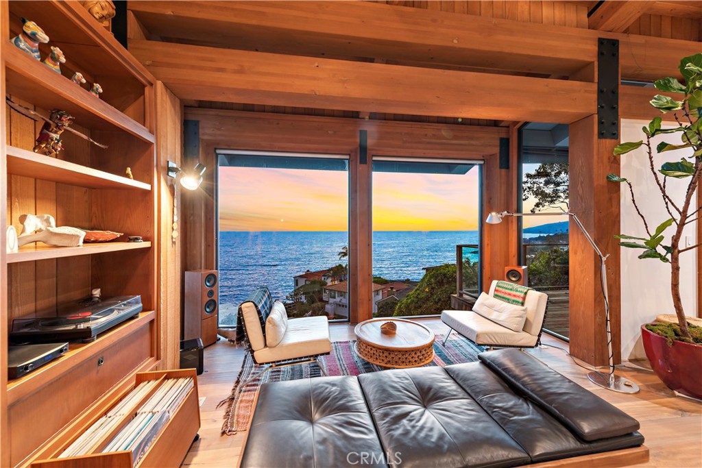 Victoria Beach (VB) - Residential