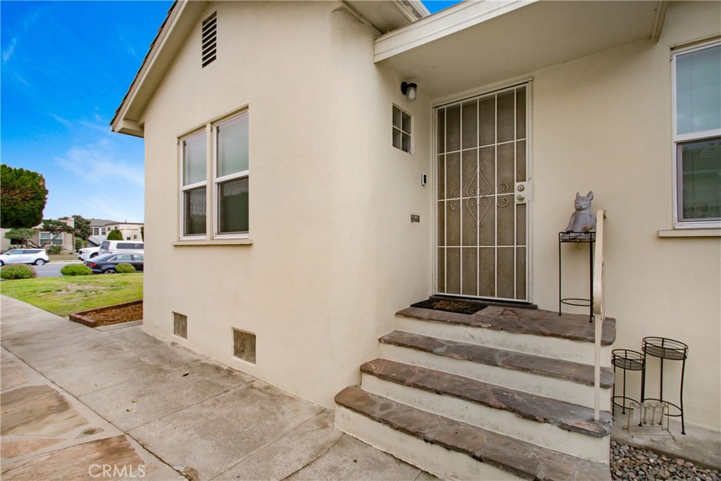 Properties 3 1605 S Atlantic Boulevard