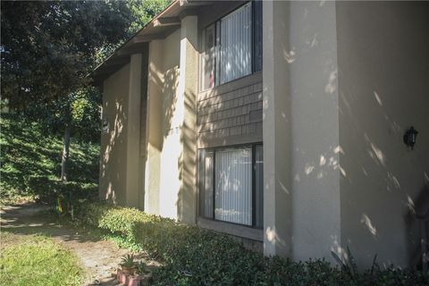 A home in La Mirada