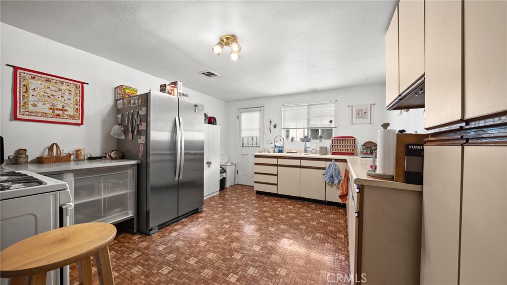 846 Belmont Avenue