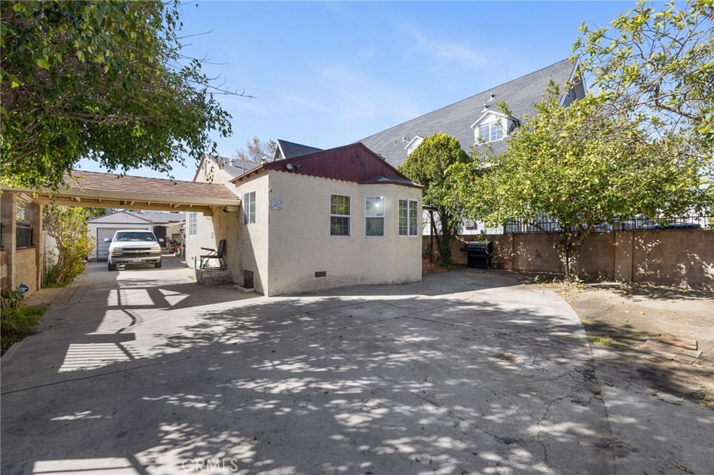 Listing image 5