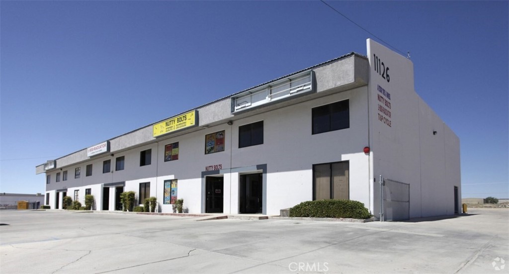 11126 I Ave offers Suite 4, a 2,000 SF Industrial Flex Suite available for lease. This space consists of a small front office and a large industrial/warehouse component with a grade-level roll up door and a service door. The property has a cement parking lot and drive aisle to the back of the building along with additional dirt space for parking/turn around. The suite is situated within a multi-tenant building fronting I Ave, a major north-south thoroughfare connecting Main St and Bear Valley Rd within the city of Hesperia's industrial area. C3 Zoning - Service Commercial allows for retail trade, business services, Vocational/Trade Schools and many other potential uses (tenant to verify)