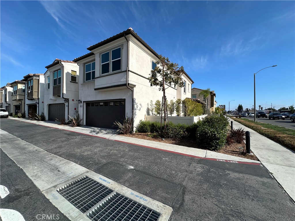 View Anaheim, CA 92892 house