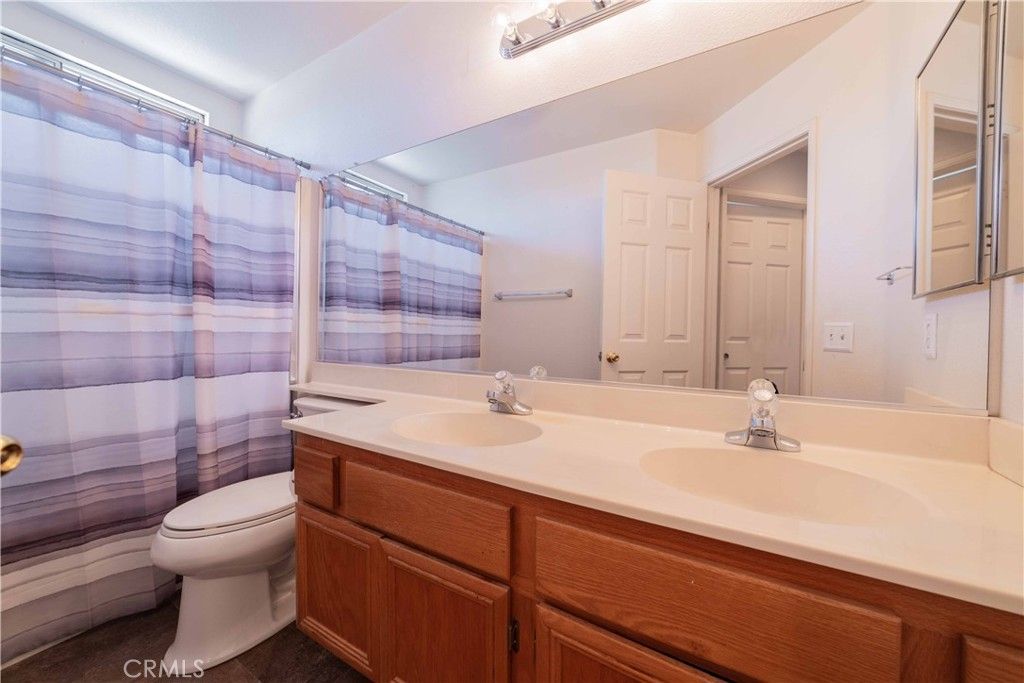 listing image 130720264658524279193