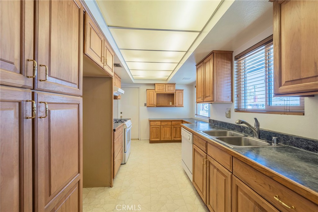 Anaheim Hills Estates (ANHI) - Residential