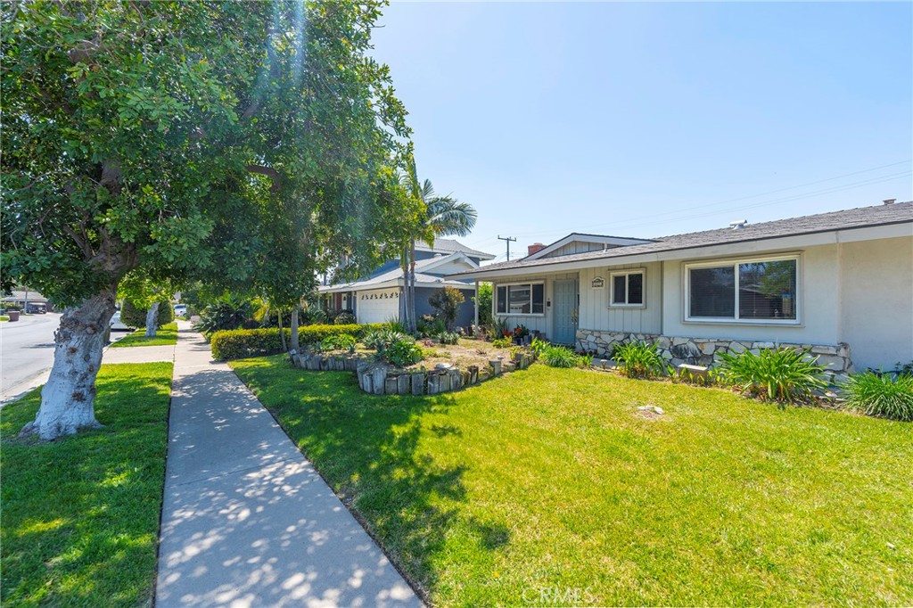 Anaheim Hills Estates (ANHI) - Residential