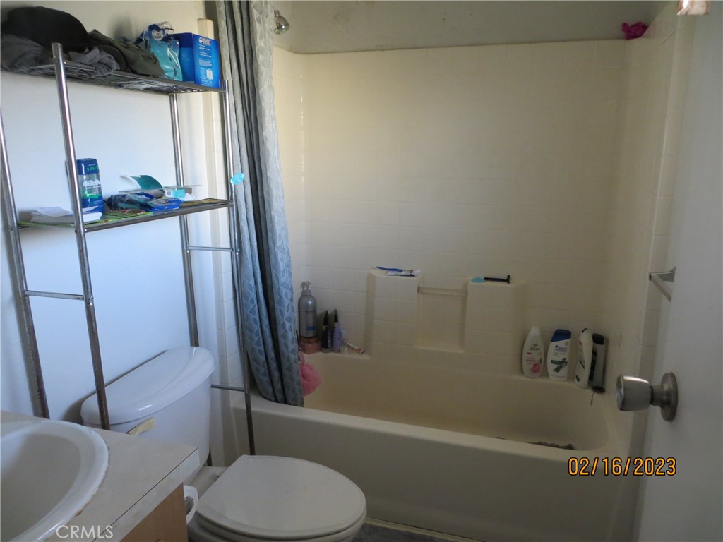 Photo 33 of 34 of 2131 San Bernardino 82 mobile home