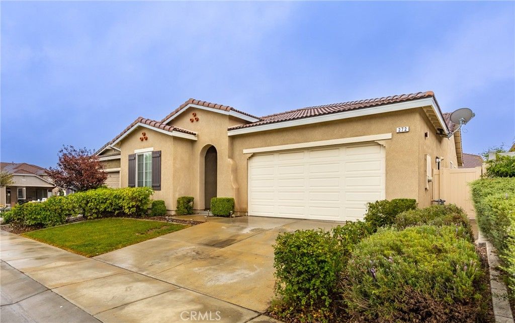 listing image 130720754016321421914
