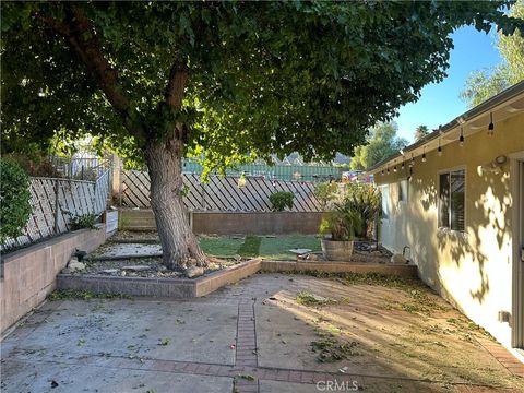 A home in Castaic