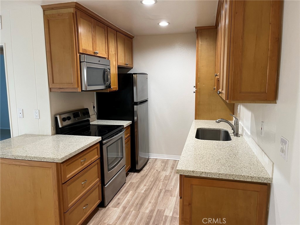 576 n bellflower boulevard 332