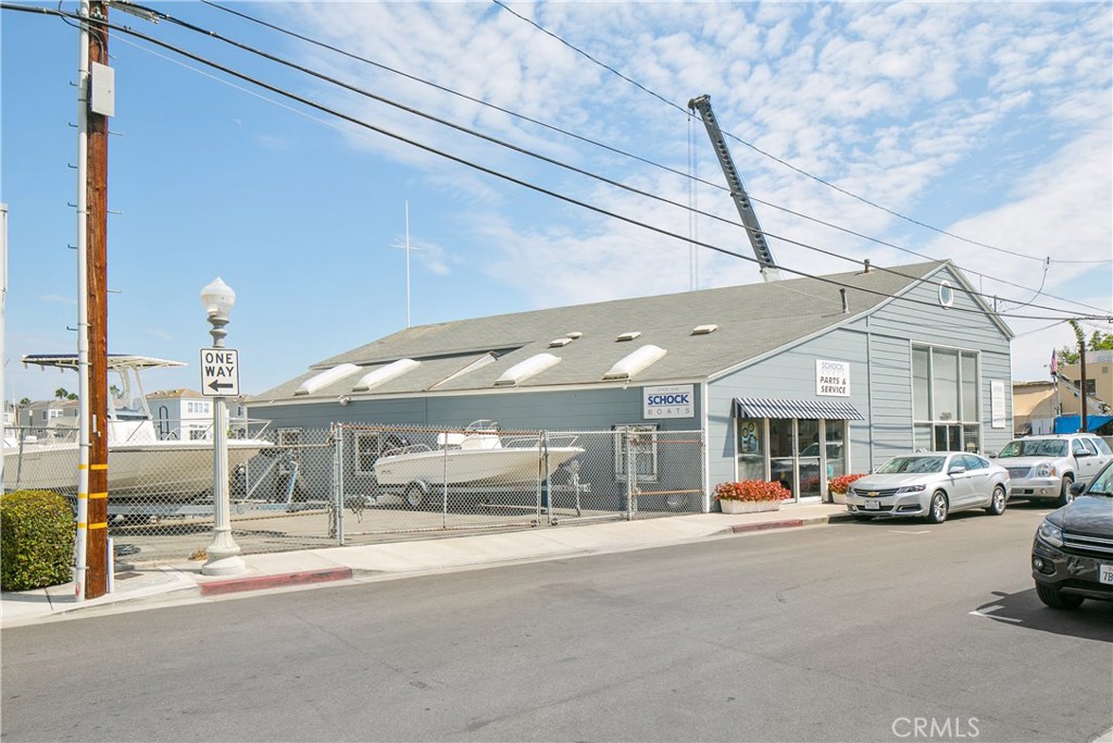 Great development opportunity located in the Cannery Village. Sale included 2900 Lafayette Road and 501 29th Street.