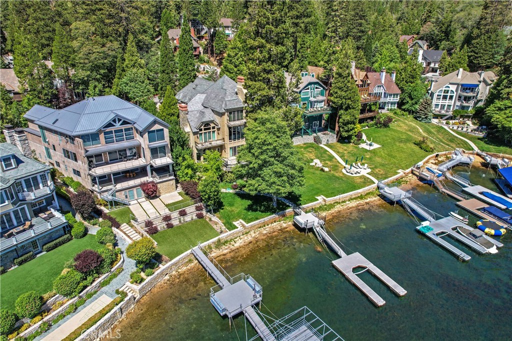 Arrowhead Woods (AWHW) - Residential