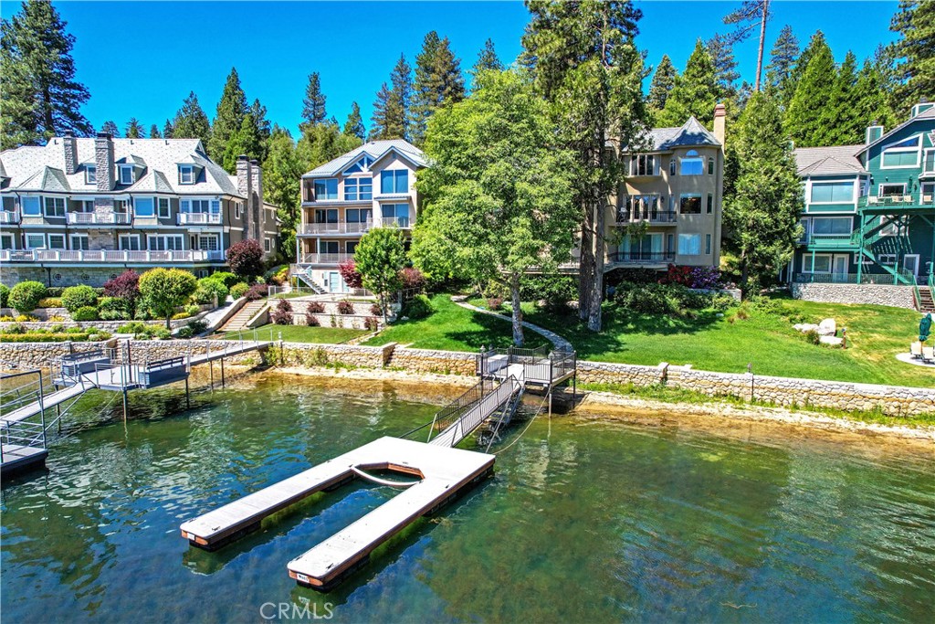 Arrowhead Woods (AWHW) - Residential